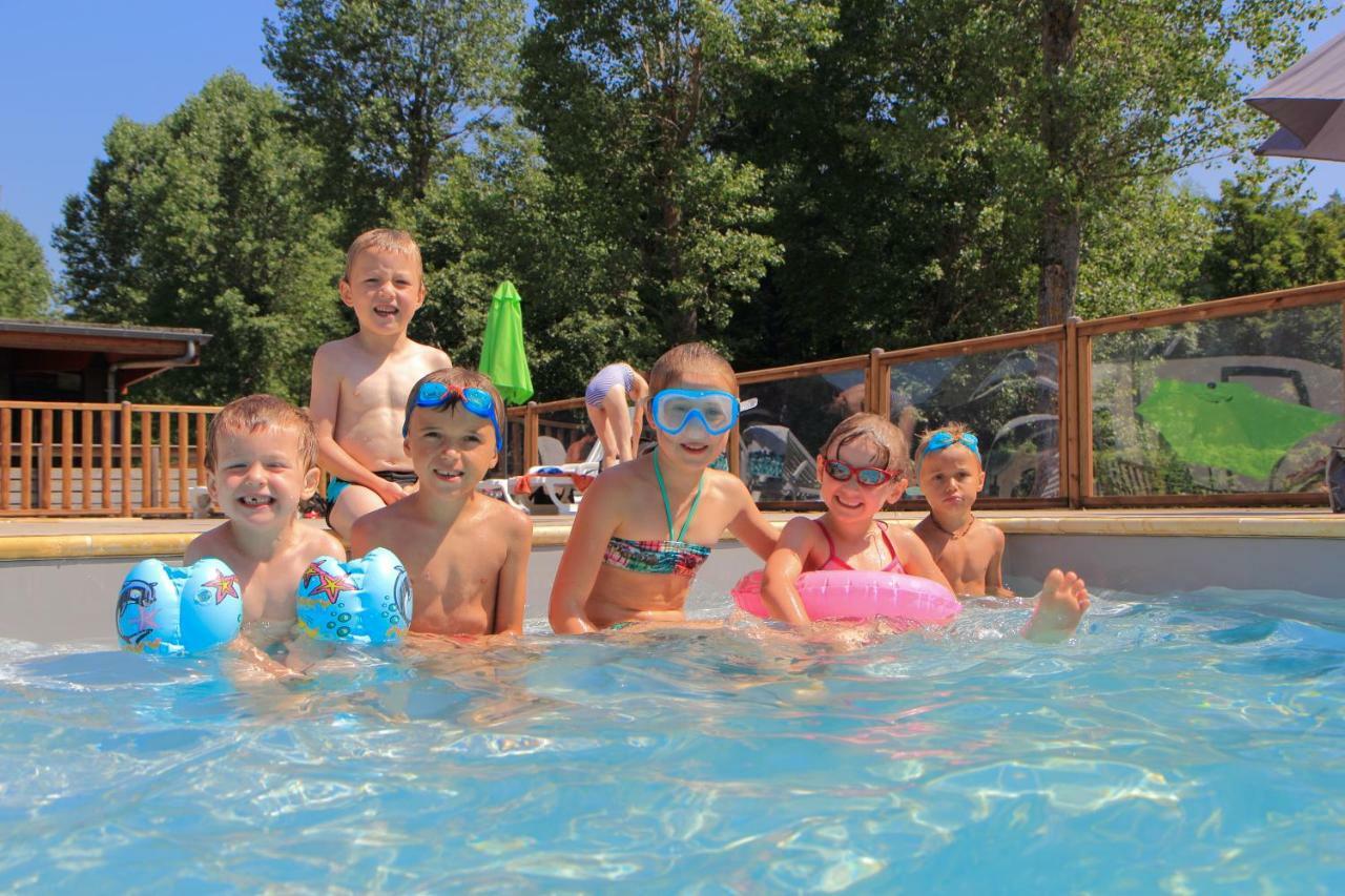 Camping Domaine Du Lac Chambon ミュロル エクステリア 写真