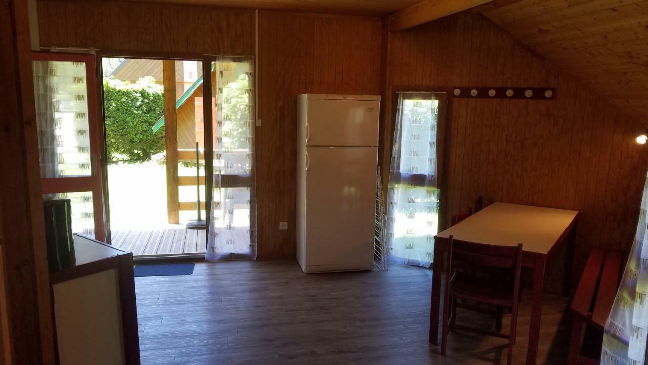 Camping Domaine Du Lac Chambon ミュロル エクステリア 写真