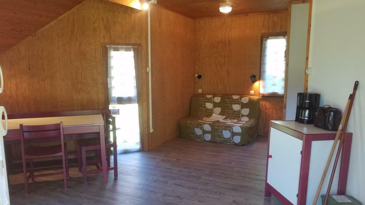 Camping Domaine Du Lac Chambon ミュロル エクステリア 写真